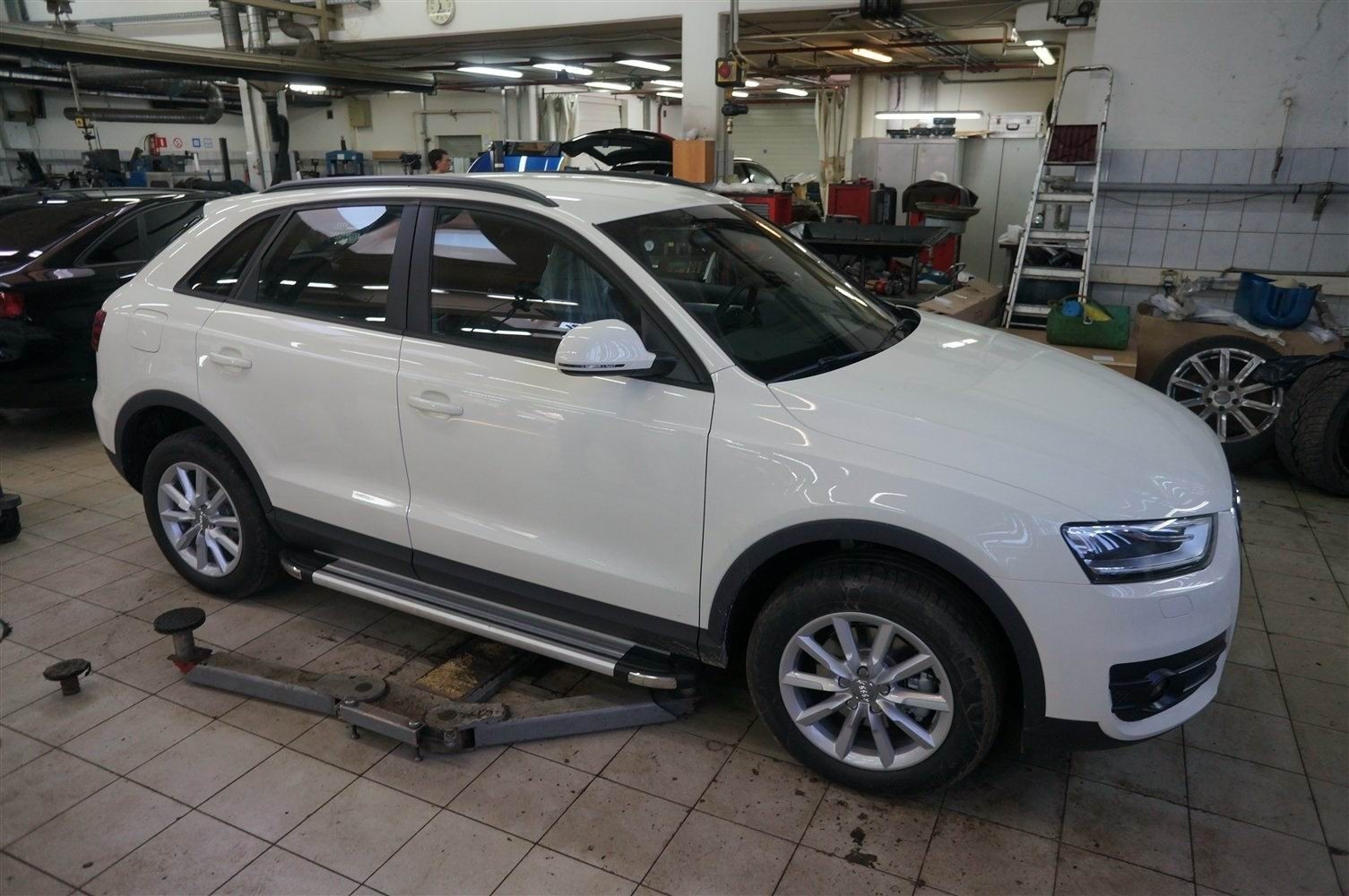 Can Otomotiv AUQ3.48.3325 пороги алюминиевые (Brillant) Audi Q3 (2011-) (серебр)