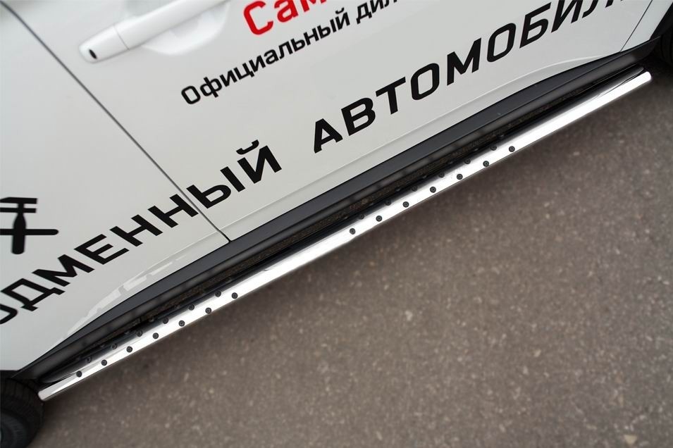 Руссталь MORO-001899 пороги труба 75х42 овал с проступью на Mitsubishi Outlander 2014