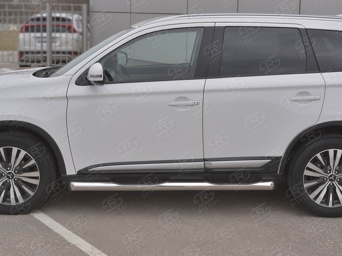 Руссталь MOT-0032041 пороги труба d76 с накладкой (со скошенными торцами) на Mitsubishi Outlander 2018-