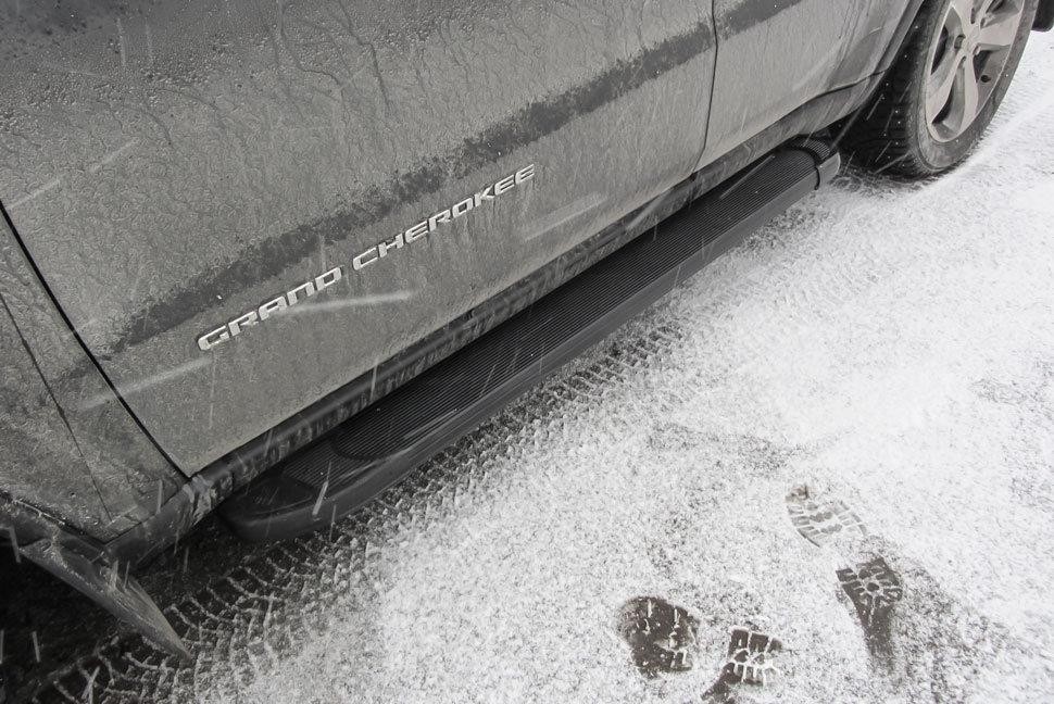 Slitkoff AL-JGCH001 пороги алюминиевые "Optima Black" 1550 черные Jeep Grand Cherokee (2011)