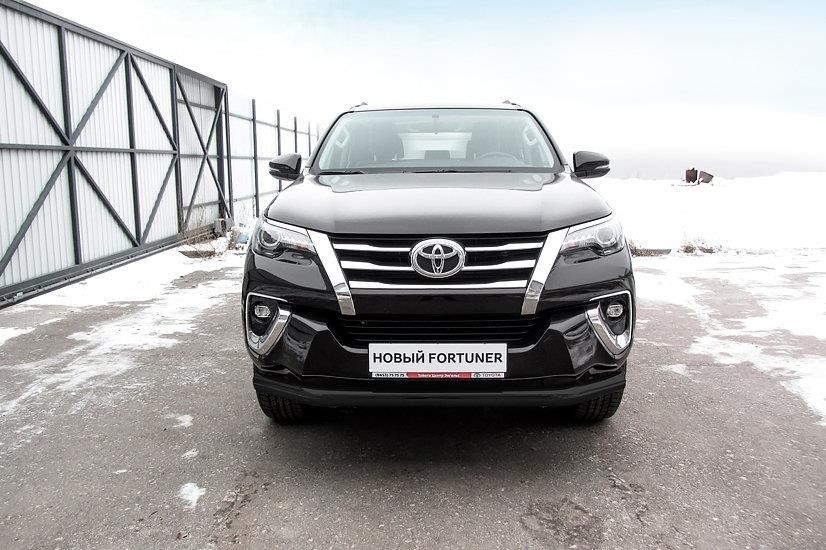 Slitkoff TFOR-001B защита переднего бампера d76 черная Toyota Fortuner (2017)