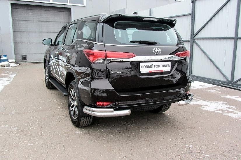 Slitkoff TFOR-008 защита заднего бампера уголки d76+ d42 двойные Toyota Fortuner (2017)