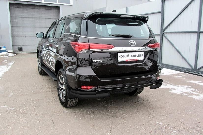 Slitkoff TFOR-008B защита заднего бампера уголки d76+ d42 двойные черные Toyota Fortuner (2017)