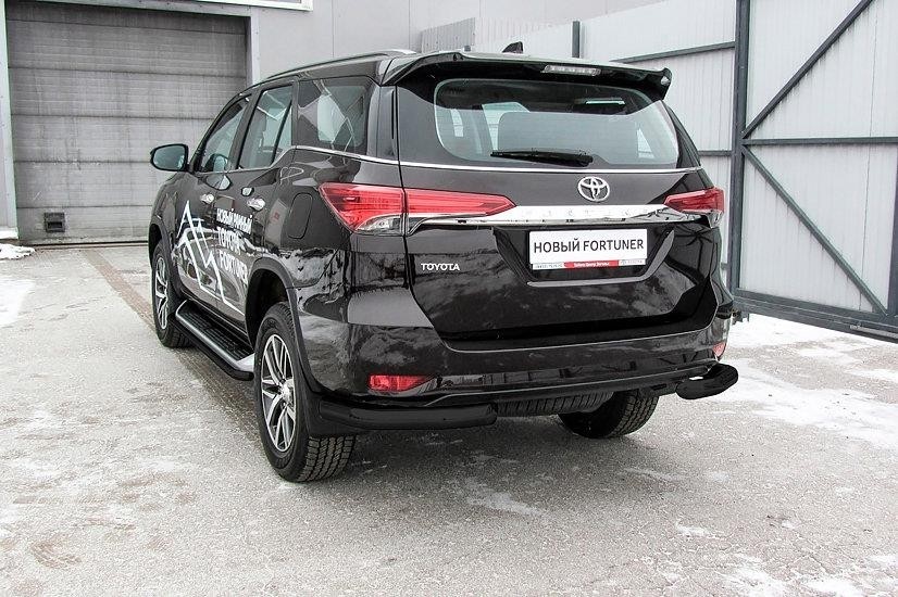 Slitkoff TFOR-009B защита заднего бампера уголки d76 черные Toyota Fortuner (2017)