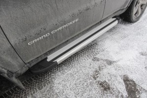 Slitkoff AL-JGCH004 пороги алюминиевые "Luxe Silver" 1550 серебристые Jeep Grand Cherokee (2011)