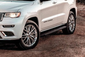 Slitkoff AL-JGCH13001 пороги алюминиевые "Optima Black" 1550 черные Jeep Grand Cherokee (2013)