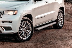 Slitkoff AL-JGCH13002 пороги алюминиевые "Optima Silver" 1550 серебристые Jeep Grand Cherokee (2013)