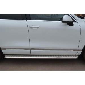 Руссталь VTT-001070 пороги труба d42 с листом на Volkswagen Touareg 2010-2013