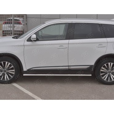 Руссталь MOO-003205 пороги труба 75х42 овал с проступью на Mitsubishi Outlander 2018-